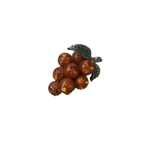 Vintage grapes pin - Picture 1 of 2